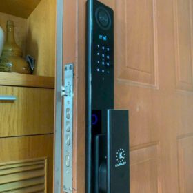 Khóa cửa vân tay Kassler KL-868 CNC | Face ID